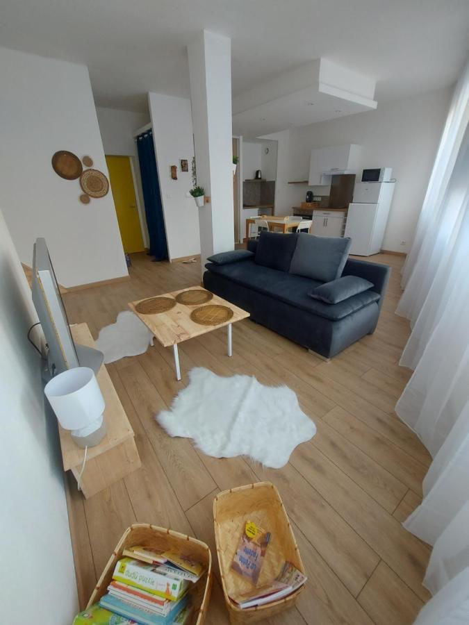 Appart' Duchatelain Lumineux, Vue Sur Chateau มงเบลียาร์ ภายนอก รูปภาพ